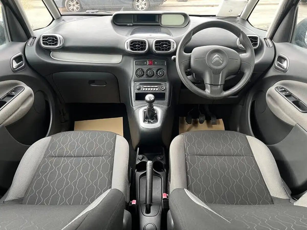 2013-citroen-c3-picasso-16hdi-vtr-big-15