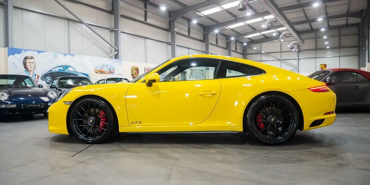 2018-porsche-911-30-carrera-gts-coupe-big-6