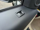 2011-land-rover-freelander-2-32-4x4-small-31