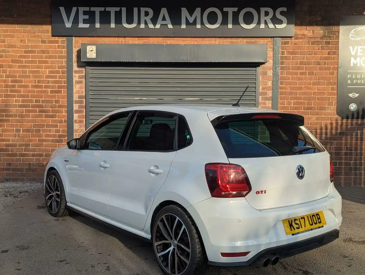 2017-volkswagen-polo-18-tsi-gti-ss-5d-dsg-big-3