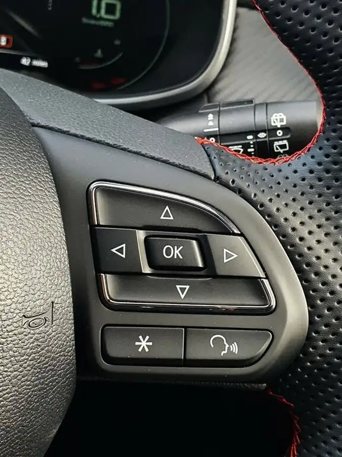 2024-mg-zs-suv-10t-gdi-exclusive-big-26