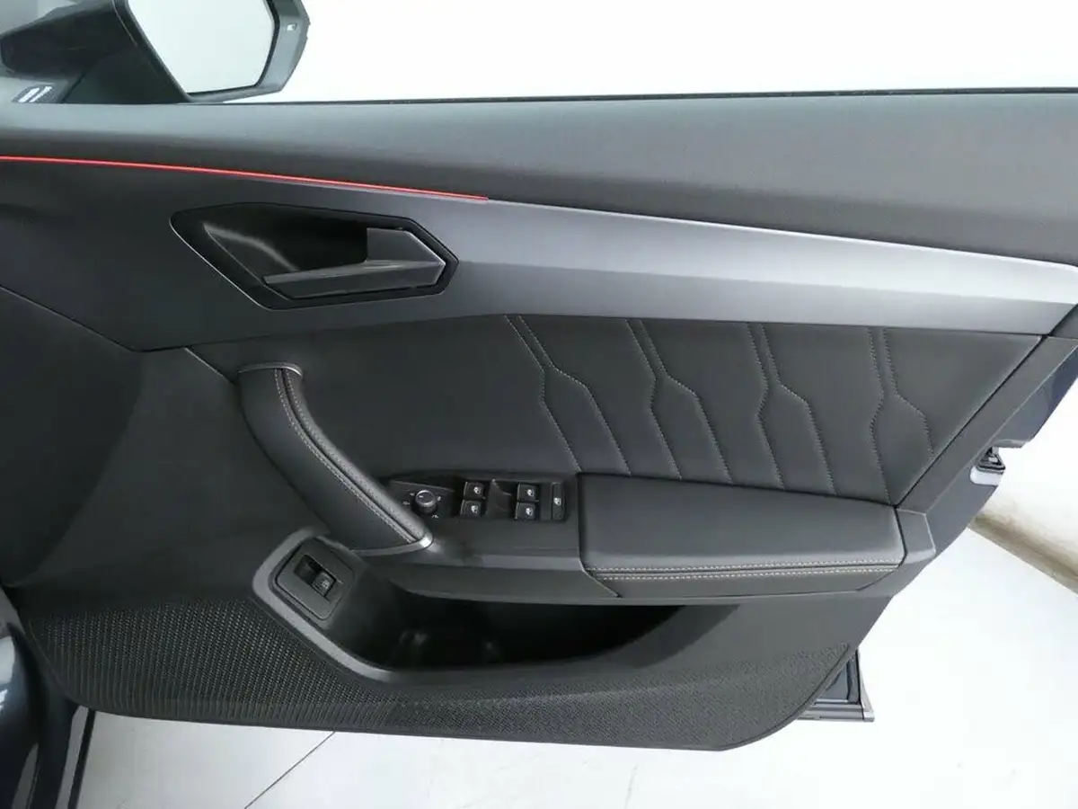 2021-cupra-formentor-14-e-hybrid-v2-big-23
