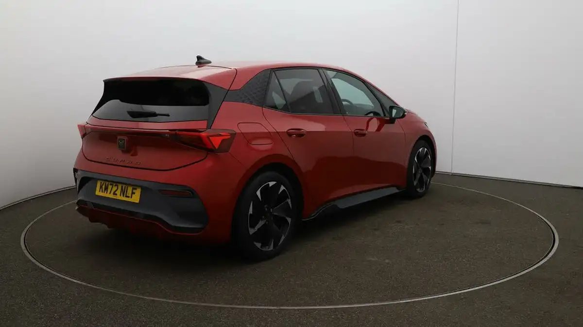 2022-cupra-born-e-v2-204ps-58kwh-big-7