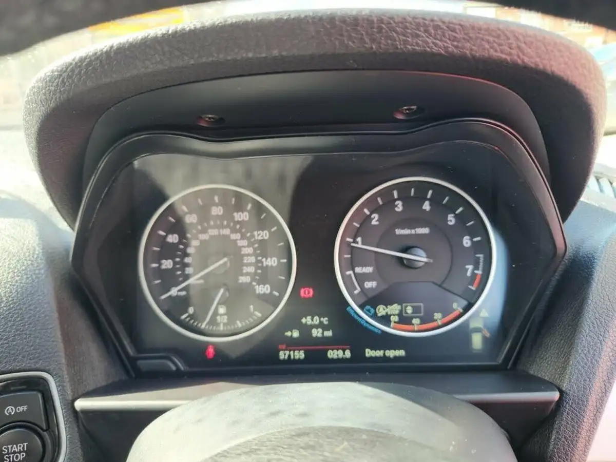 2016-bmw-1-series-15-118i-se-5d-big-11