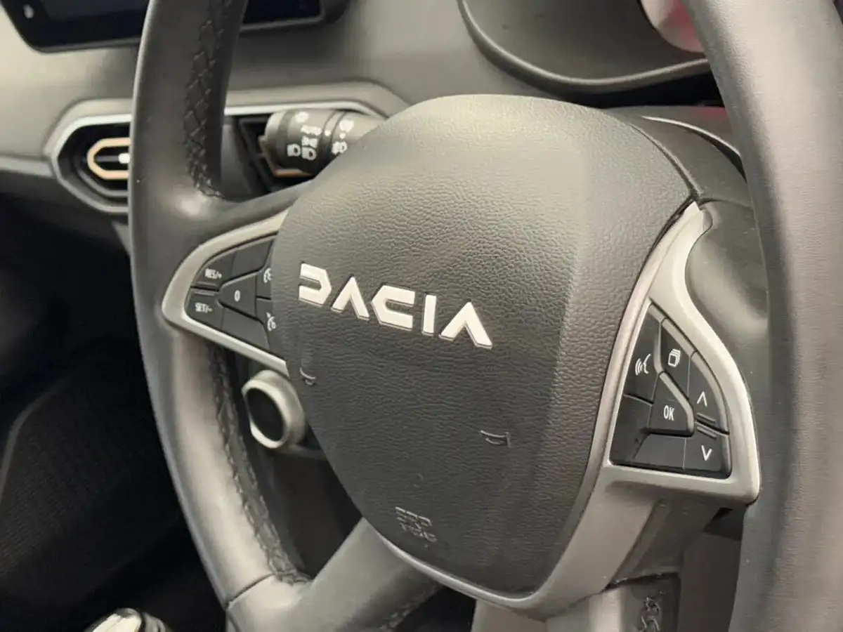 2024-dacia-sandero-stepway-10-tce-extreme-90bhp-big-21