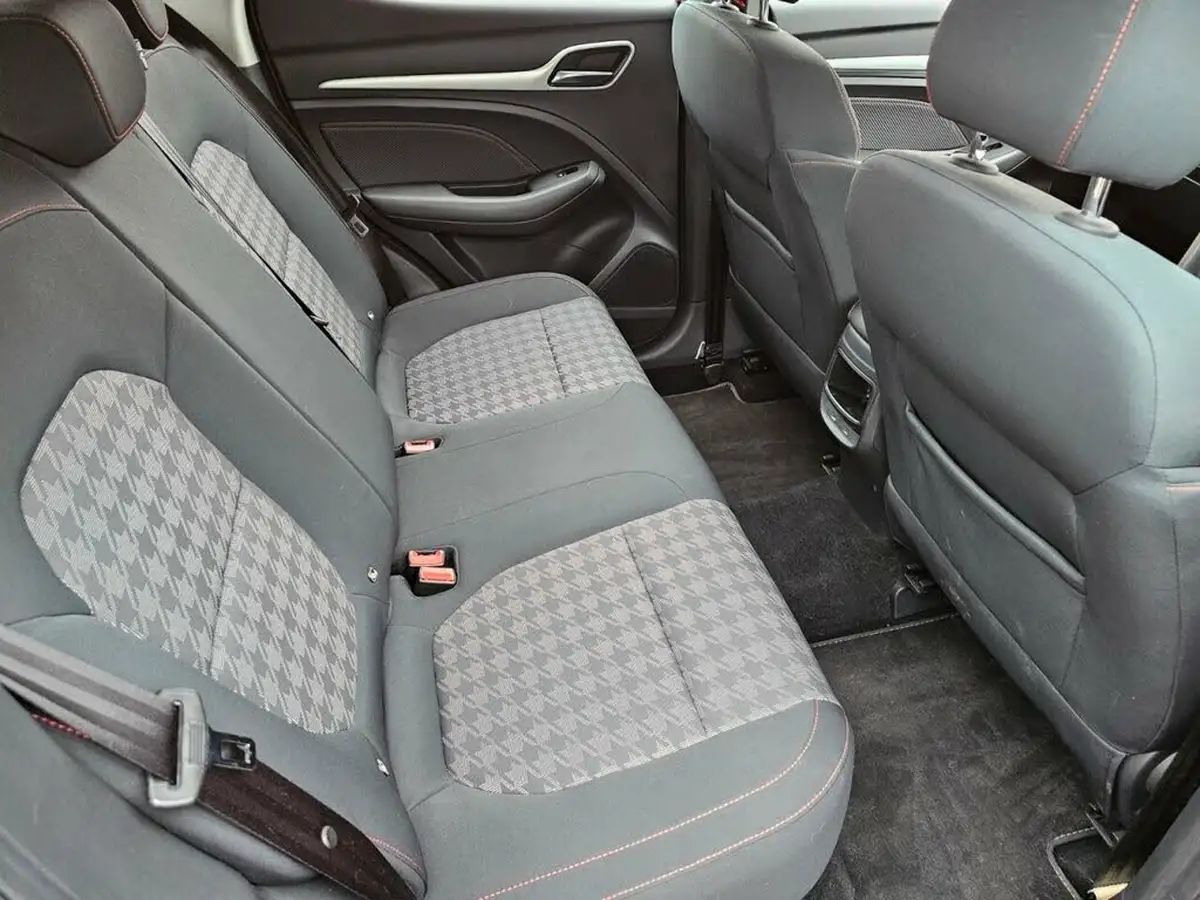 2020-mg-zs-suv-15-vti-tech-excite-106ps-big-28