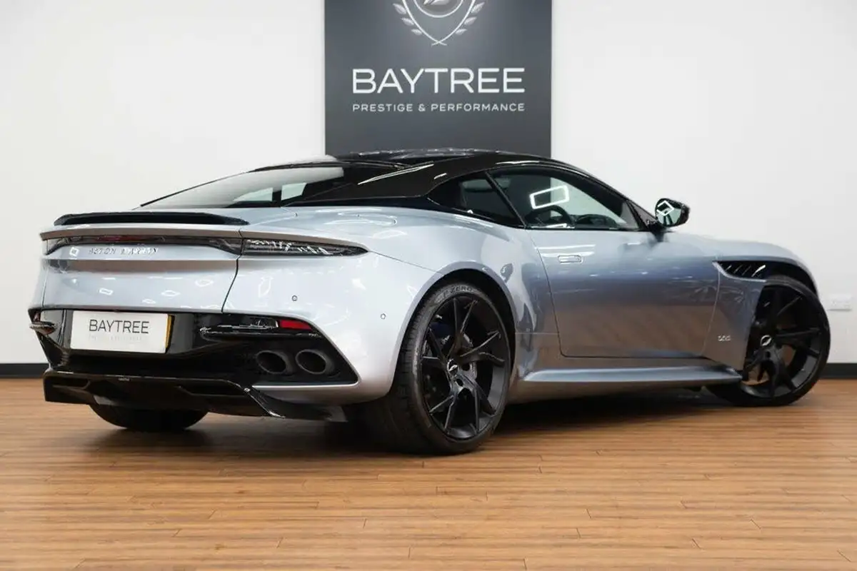 2019-aston-martin-dbs-52-v12-superleggera-big-41