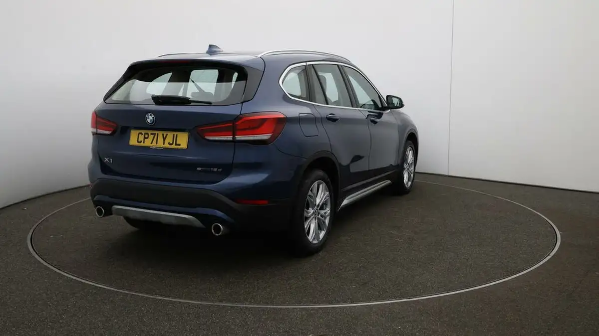 2022-bmw-x1-20td-sdrive18d-xline-sport-auto-big-48