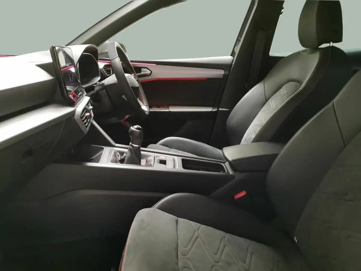 2023-seat-leon-big-1
