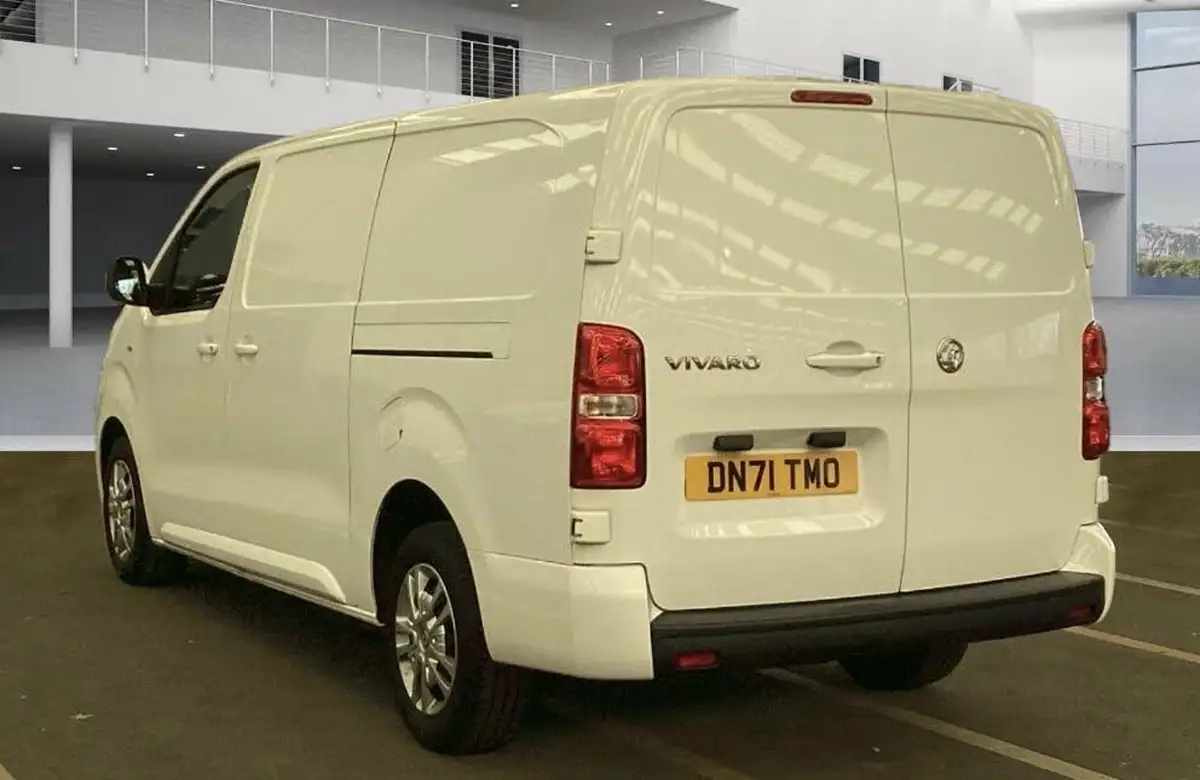 2022-vauxhall-vivaro-15td-2900-l2h1-sportive-big-1