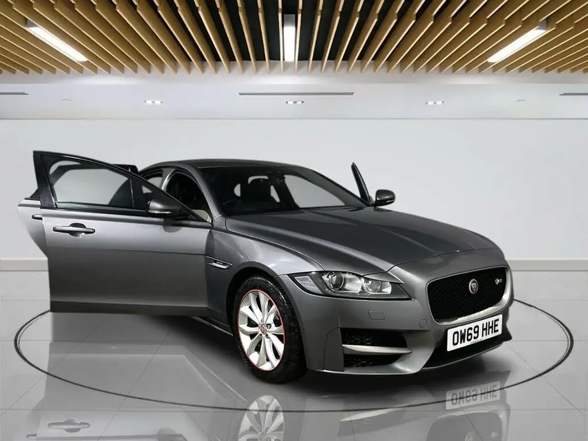 2020-jaguar-xf-20td-r-sport-180ps-saloon-4d-auto-big-10