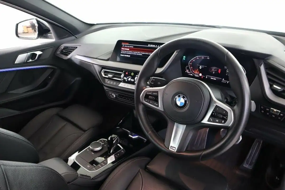 2022-bmw-1-series-15-118i-m-sport-lcp-dct-big-18