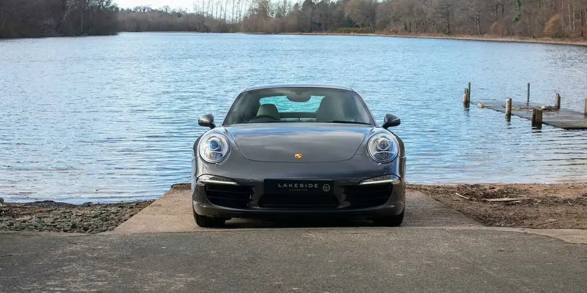 2012-porsche-911-38-carrera-s-400bhp-coupe-big-1