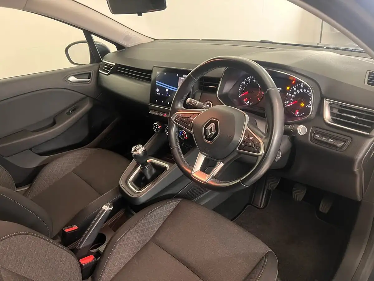 2020-renault-clio-10-sce-iconic-75bhp-big-23