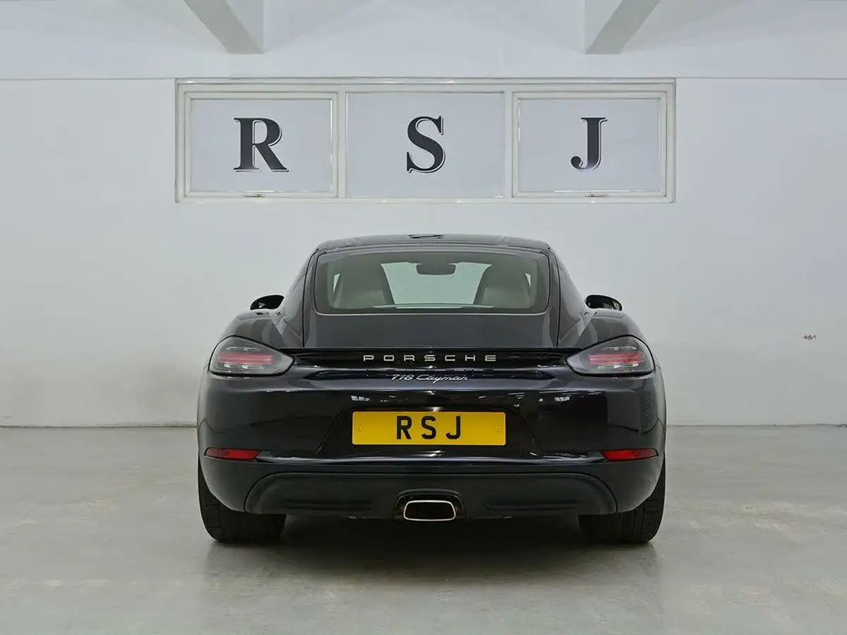 2019-porsche-cayman-718-20-cayman-pdk-big-3