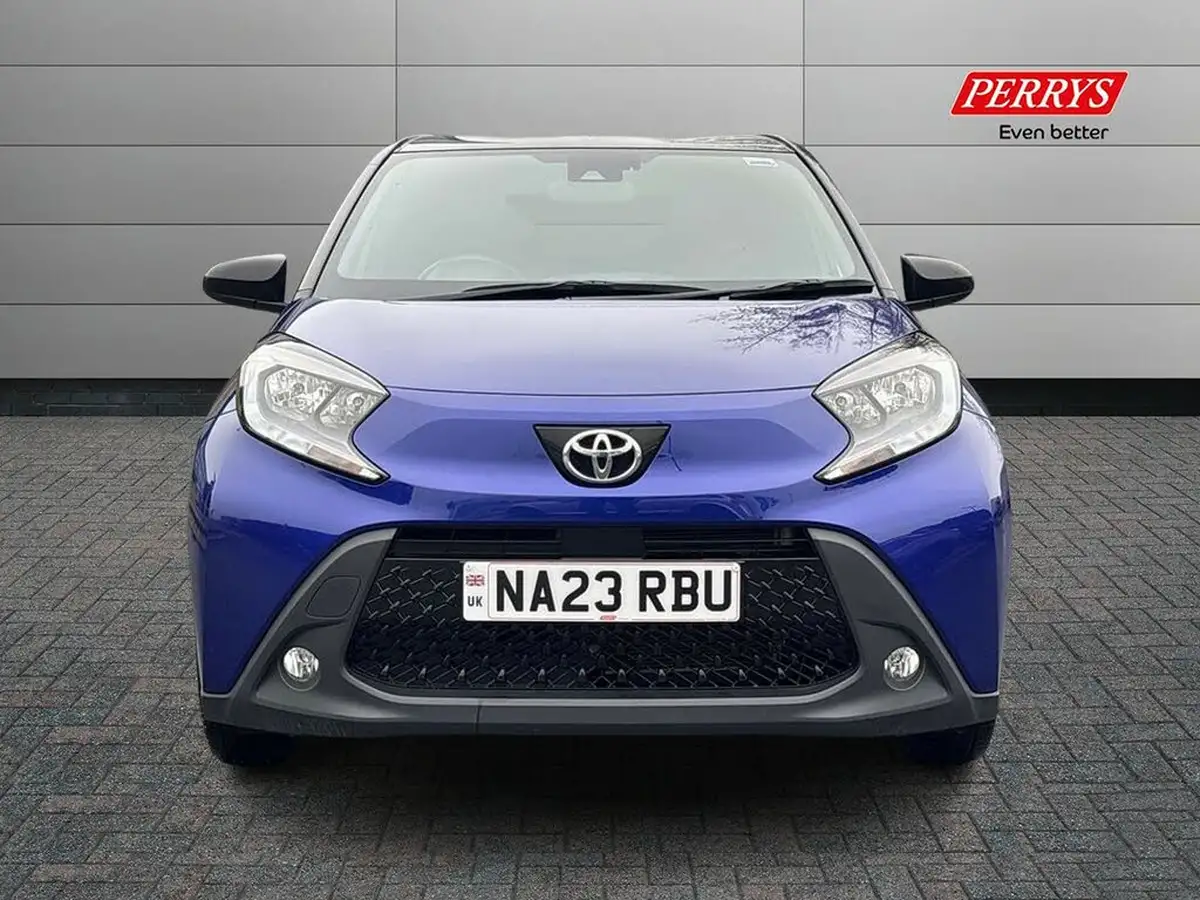 2023-toyota-aygo-x-10-vvt-i-edge-cvt-big-3