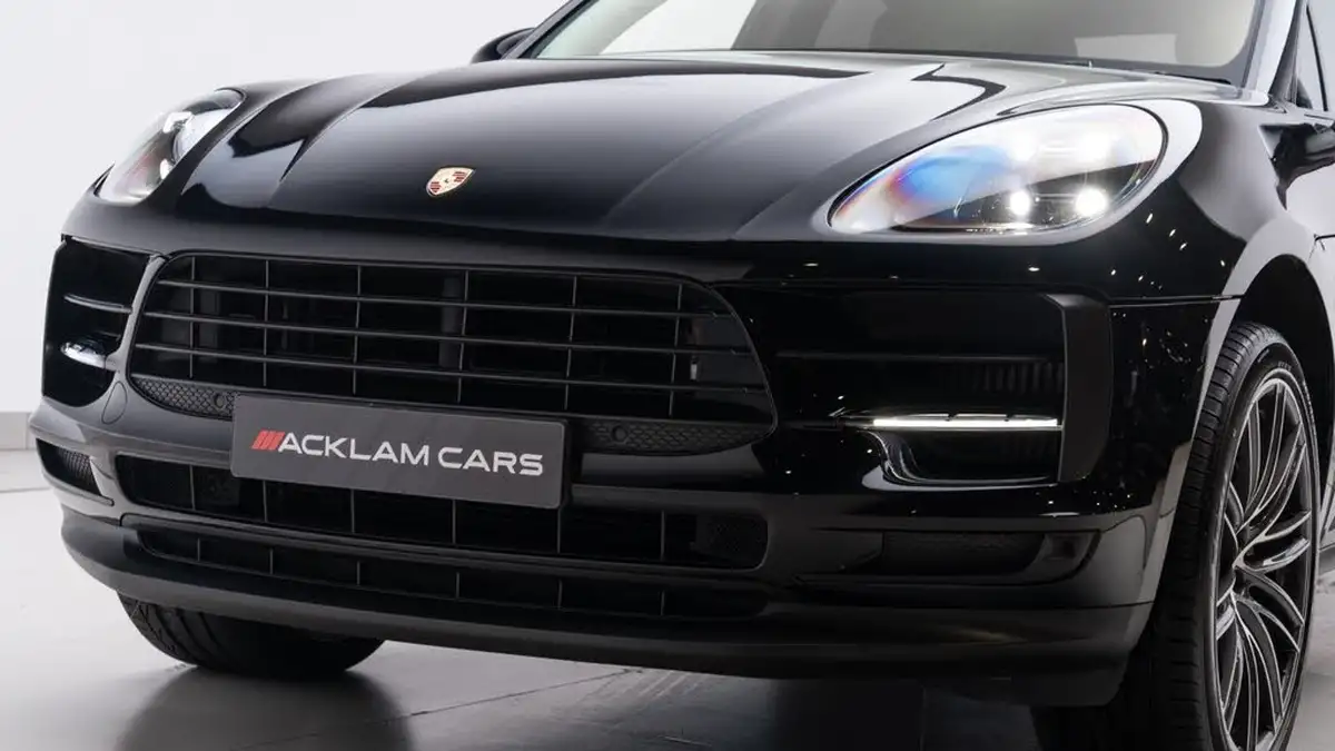 2021-porsche-macan-30-s-big-6