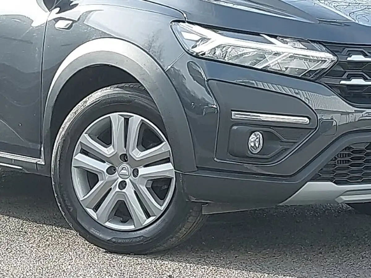2022-dacia-sandero-stepway-10-tce-comfort-90bhp-auto-big-8