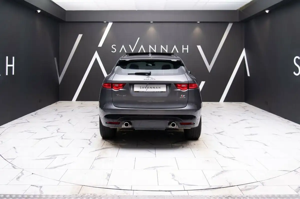 2017-jaguar-f-pace-30td-s-big-39