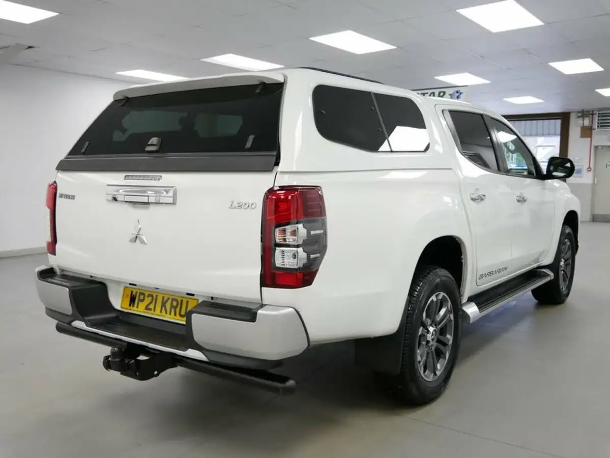2021-mitsubishi-l200-22di-d-barbarian-auto-big-3
