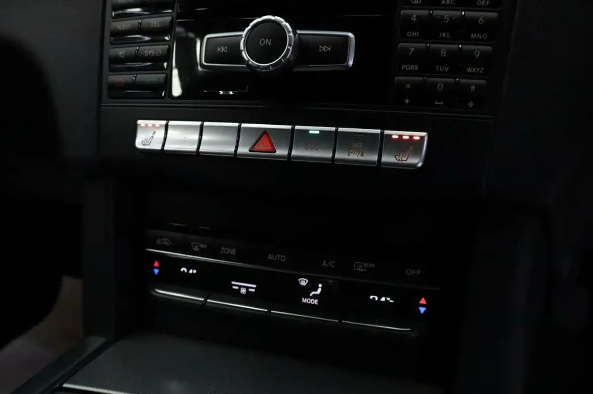 2014-mercedes-benz-e-class-21td-e220-cdi-se-21cdi-170bhp-saloon-4d-7g-tronic-plus-big-16