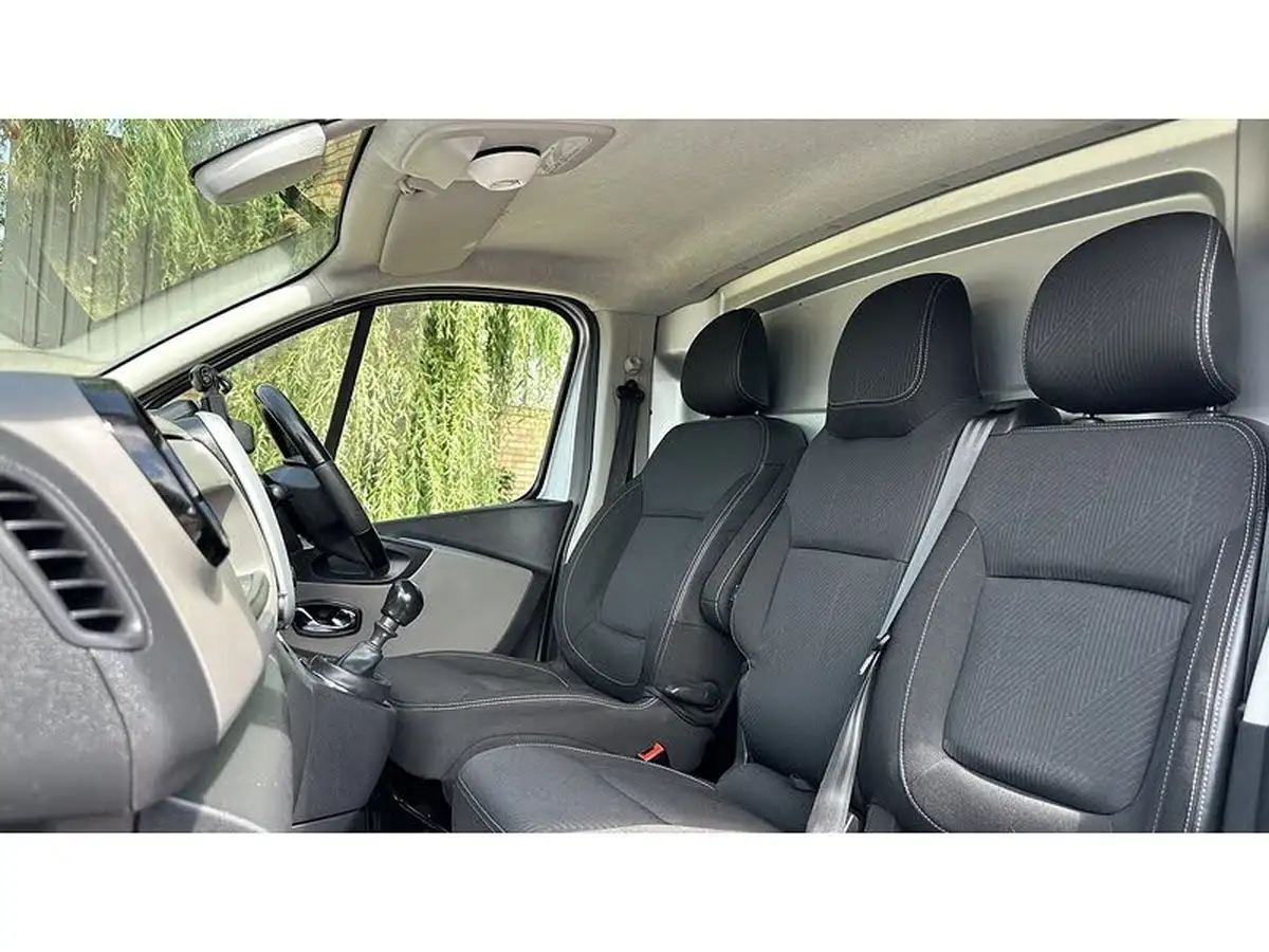 2018-renault-trafic-16dci-ll29-125-sport-nav-energy-125-e6-panel-van-big-37