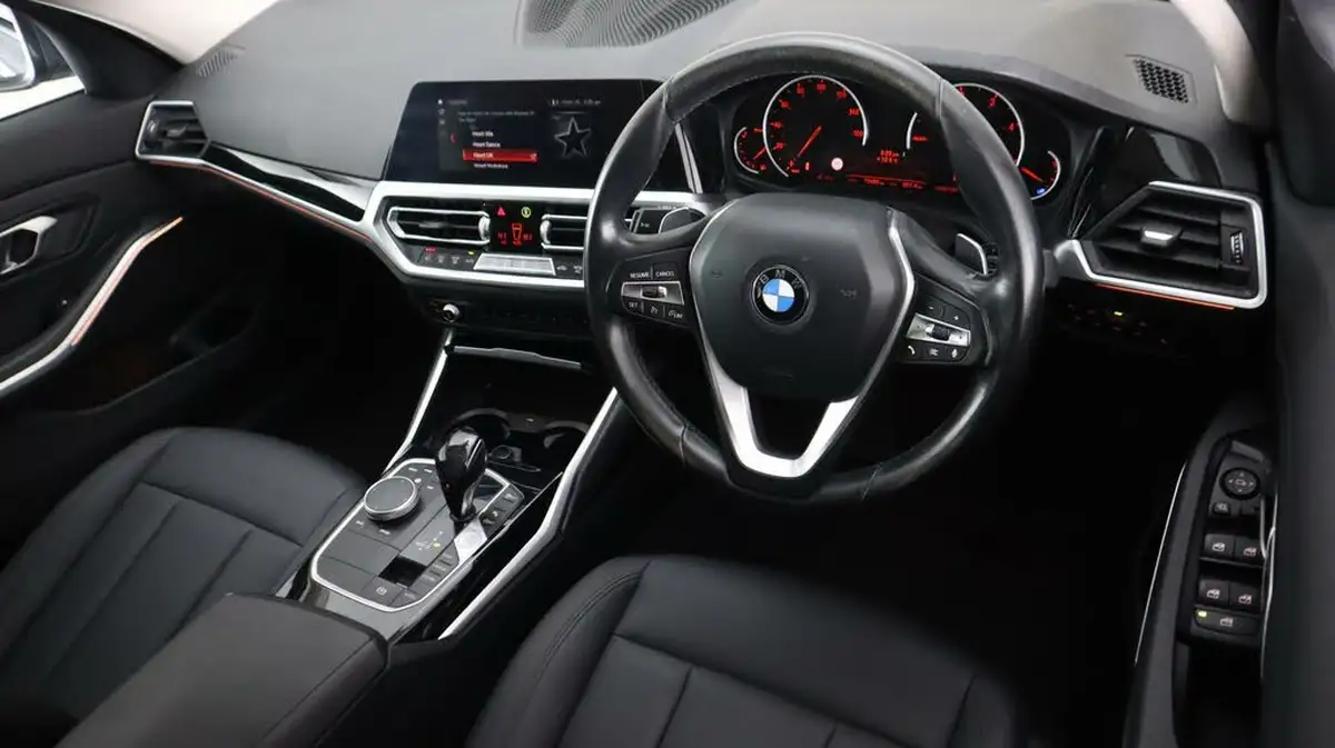 2019-bmw-3-series-20td-320d-se-190bhp-saloon-4d-sport-auto-big-9