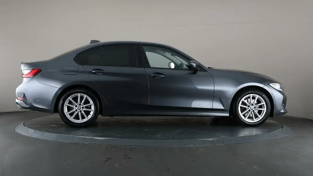2019-bmw-3-series-20td-320d-se-190bhp-saloon-4d-sport-auto-big-55