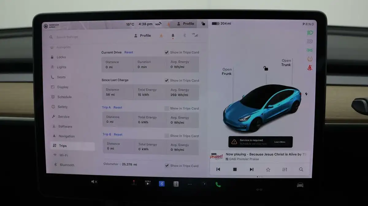 2020-tesla-model-3-e-long-range-big-9