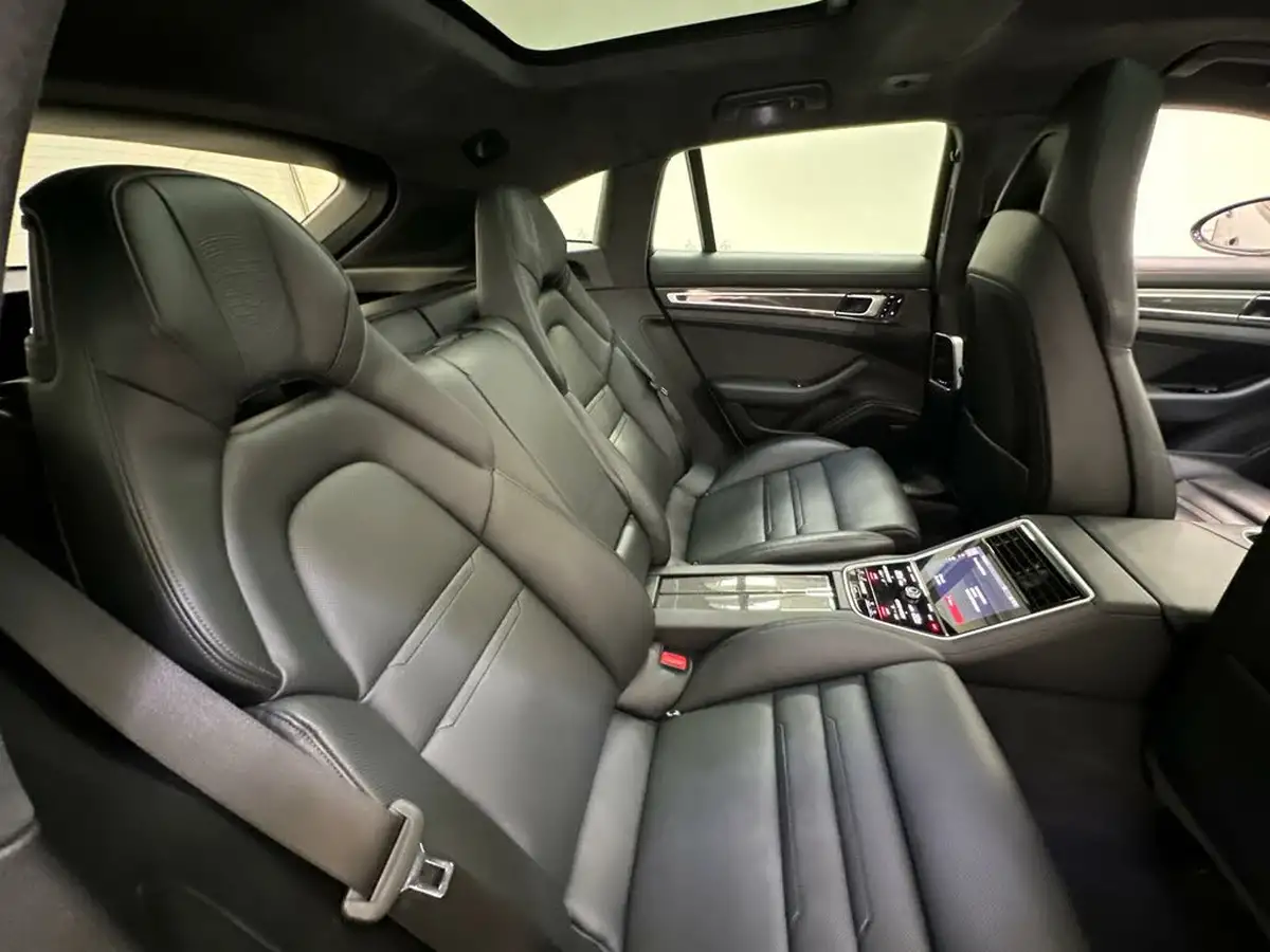 2017-porsche-panamera-29-v6-4-e-hybrid-sport-turismo-big-33