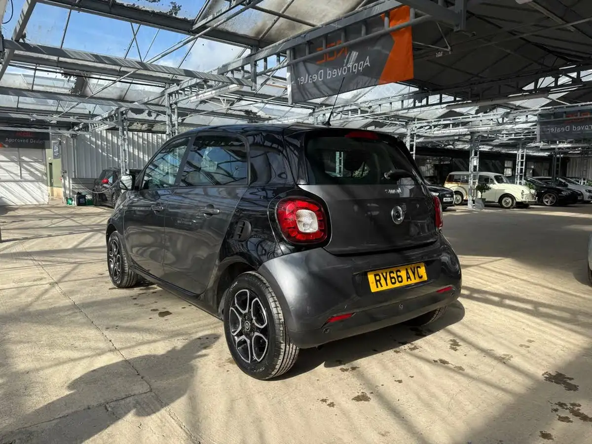2017-smart-forfour-09-prime-90bhp-premium-plusss-twinamic-big-10