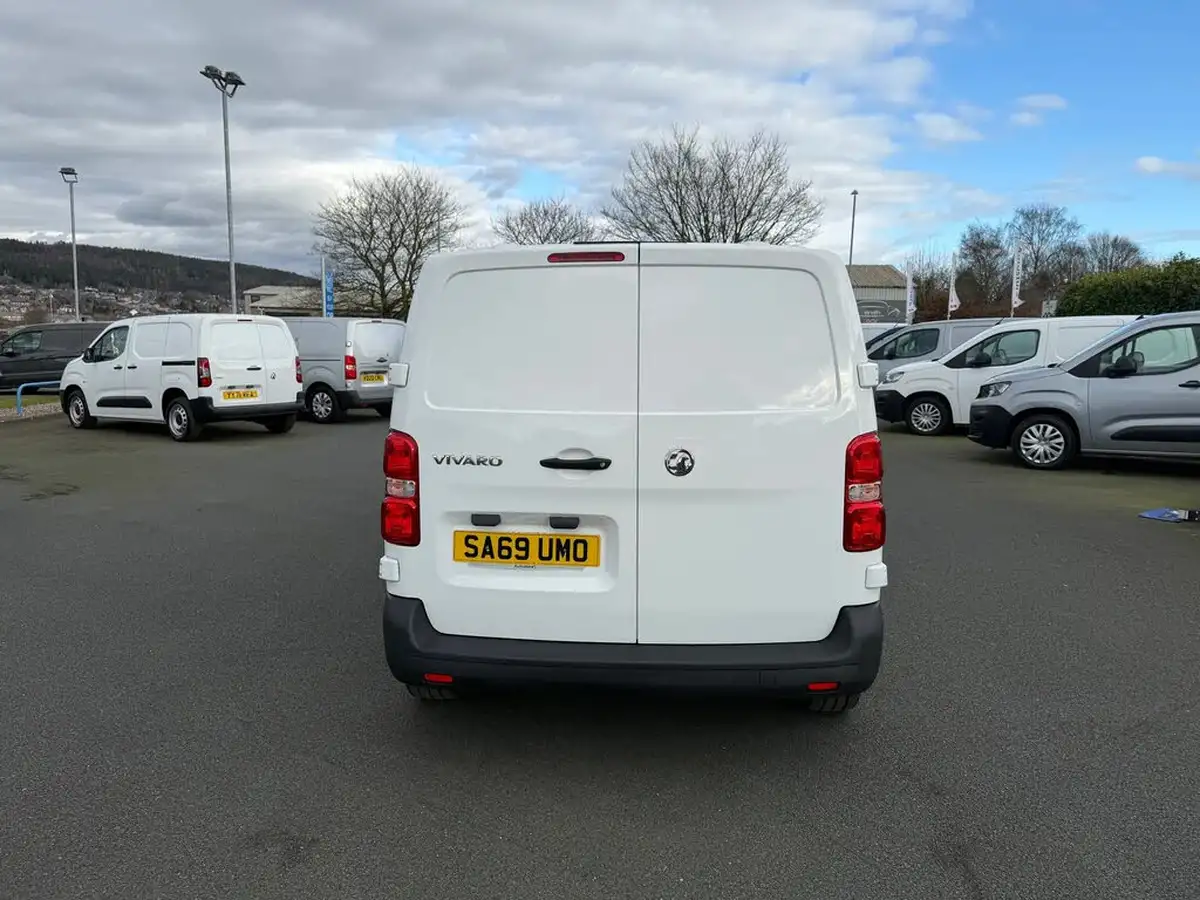 2019-vauxhall-vivaro-15td-2700-l1h1-edition-120pseu6dt-big-5