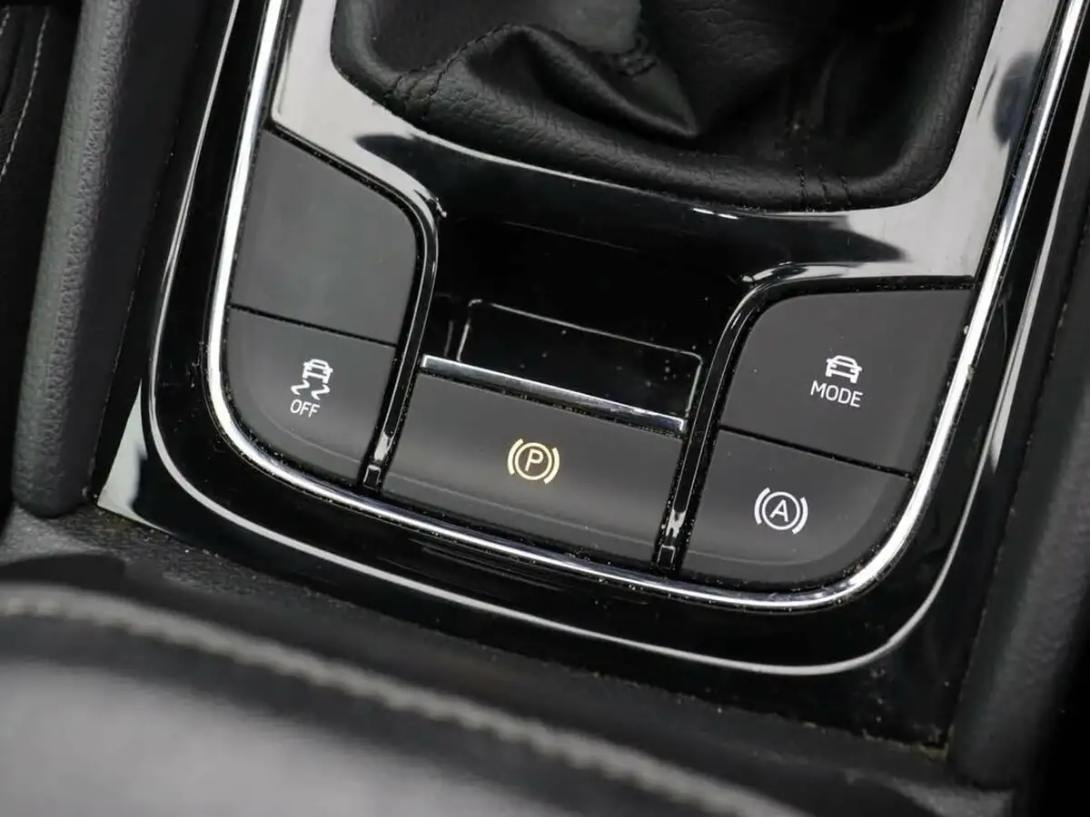 2022-skoda-karoq-10-tsi-se-l-big-29