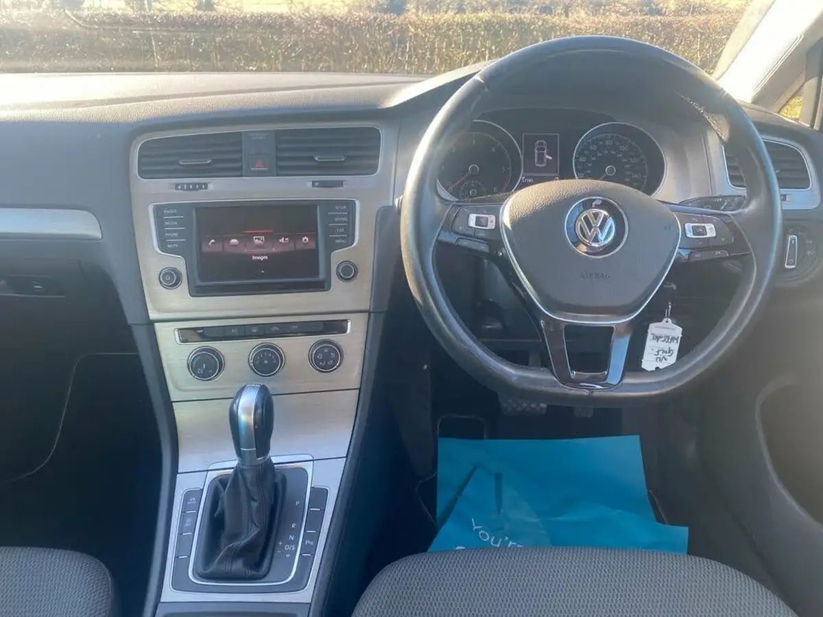 2015-volkswagen-golf-16tdi-match-110ps-bmtss-5d-dsg-big-14