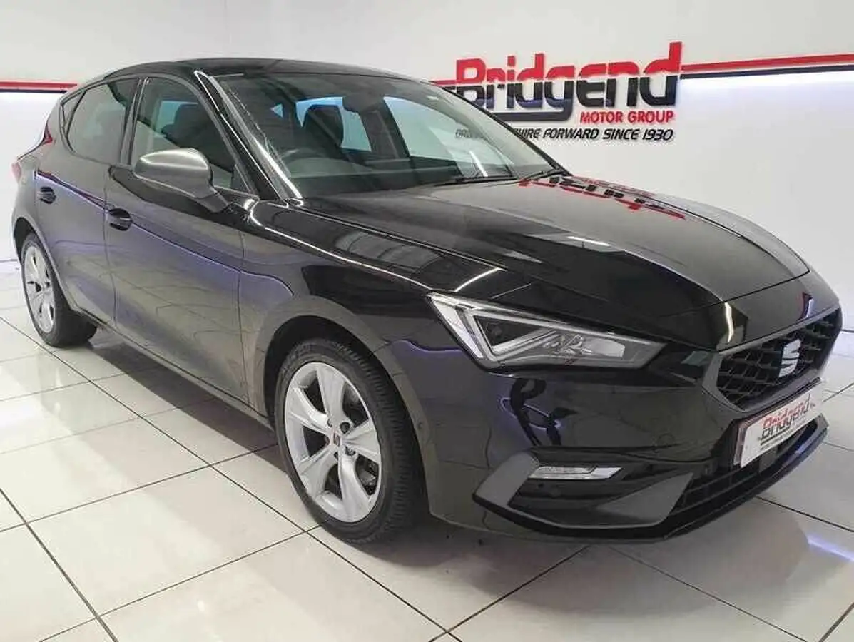 2021-seat-leon-14-e-hybrid-fr-hatchback-big-0