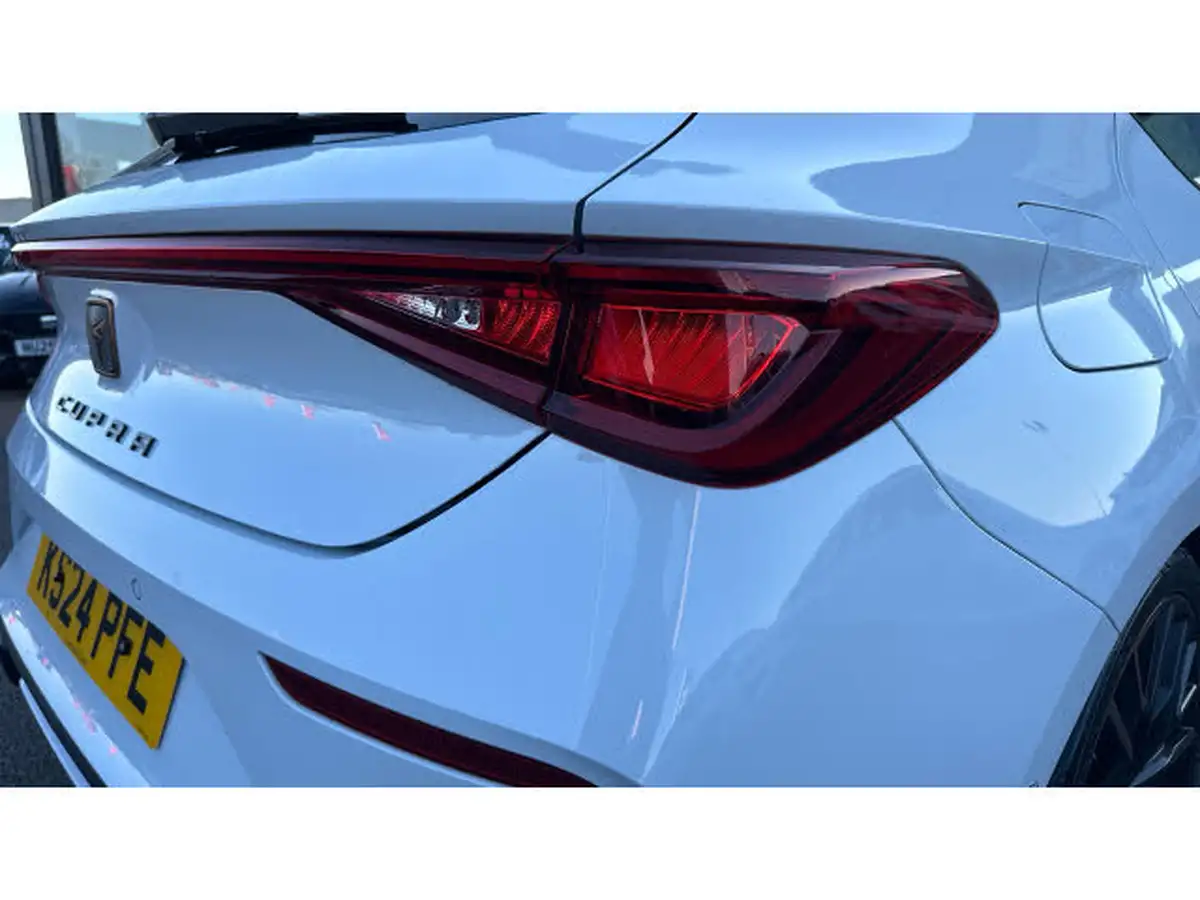 2024-cupra-leon-nf-20-tsi-vz2-design-edition-300ps-hatchback-big-38
