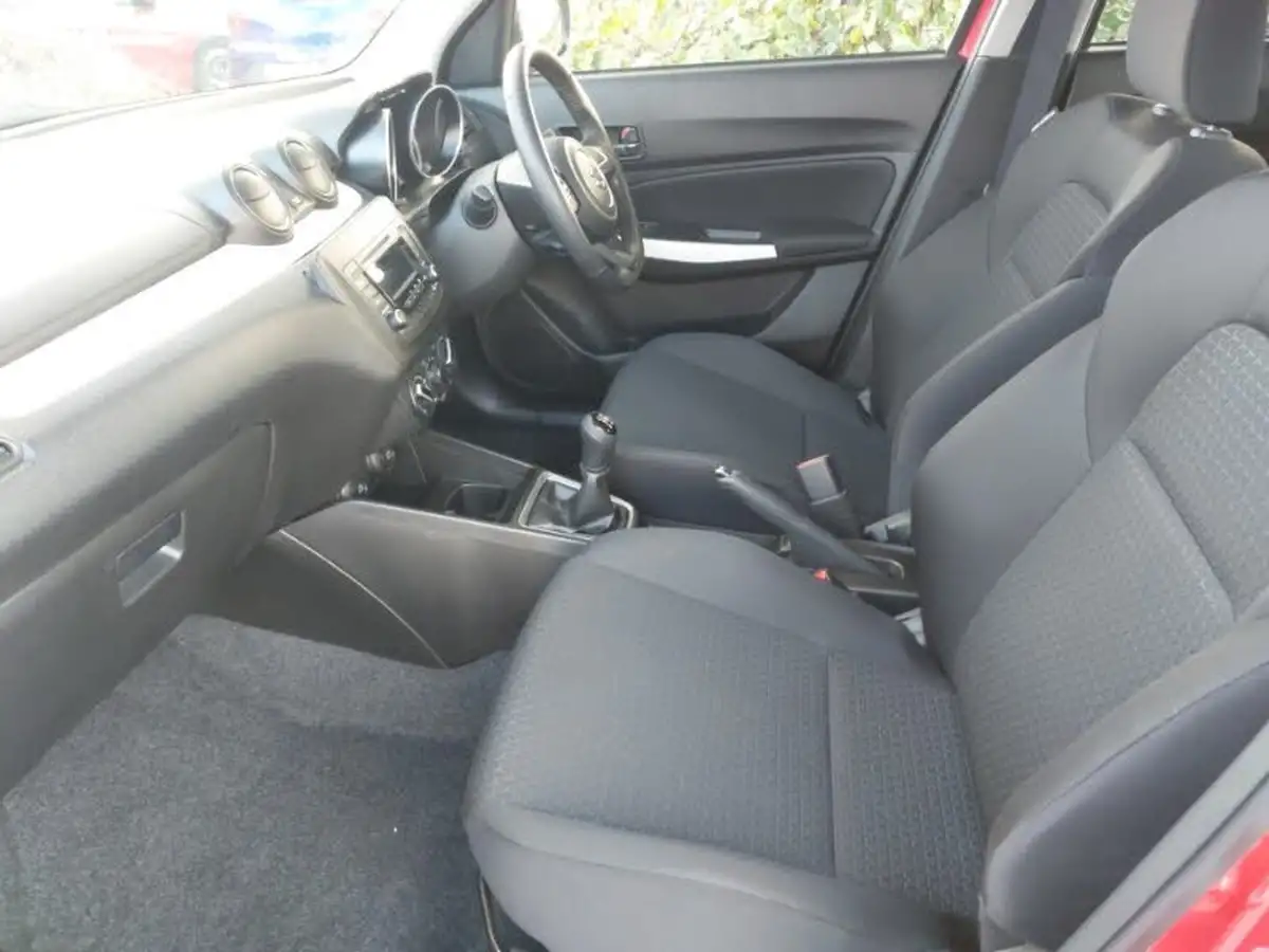2019-suzuki-swift-12-dualjet-sz3-91ps-big-4