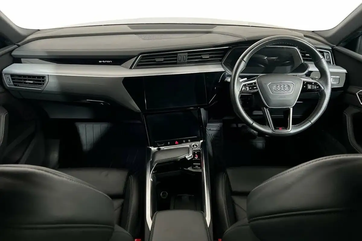 2021-audi-e-tron-50e-s-line-station-wagon-big-9