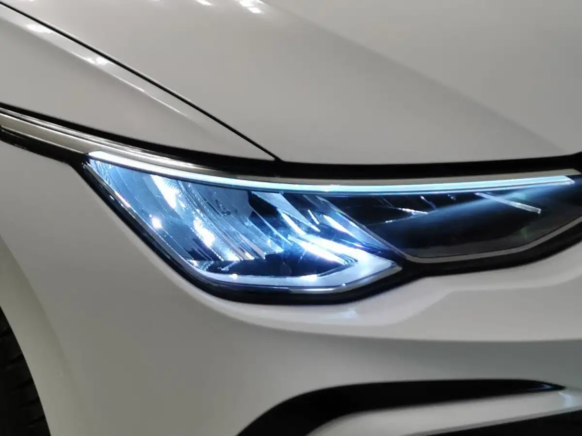 2022-volkswagen-golf-15-tsi-r-line-150ps-hatchback-big-27