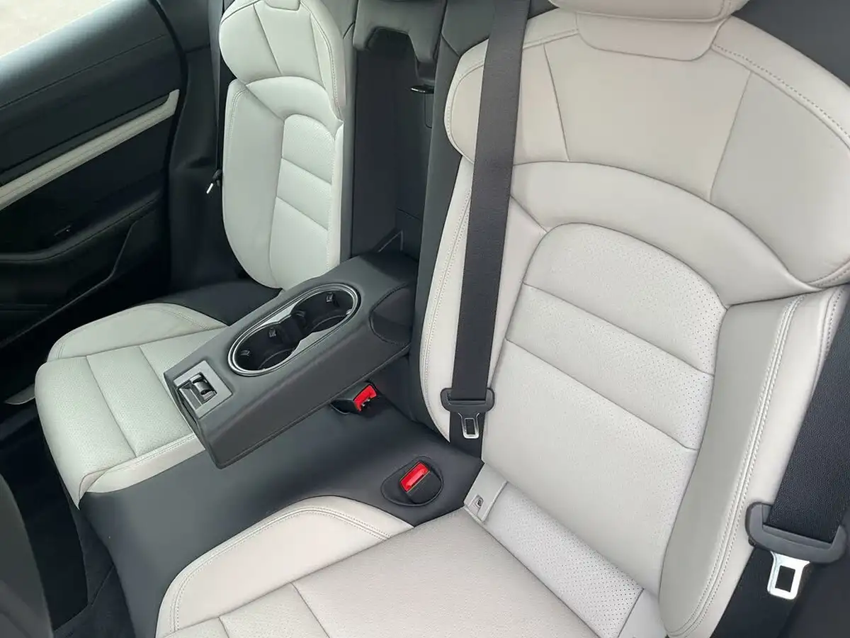 2020-porsche-taycan-e-4s-571ps-performance-battery-plus-big-54