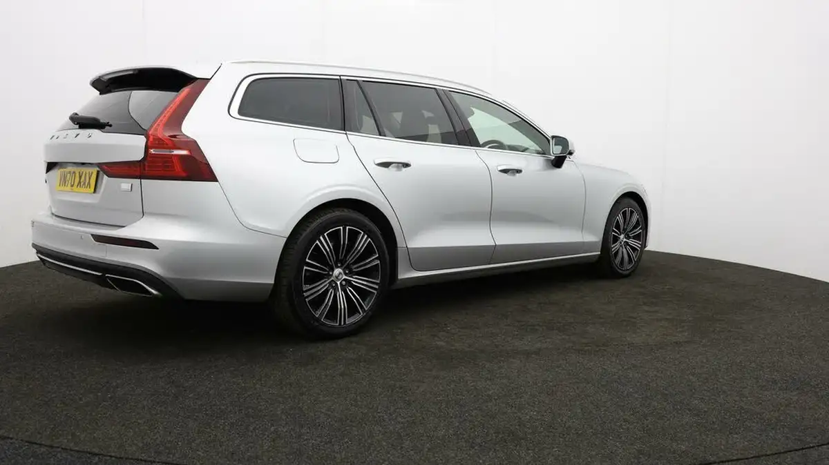 2020-volvo-v60-20-t6-inscription-big-31