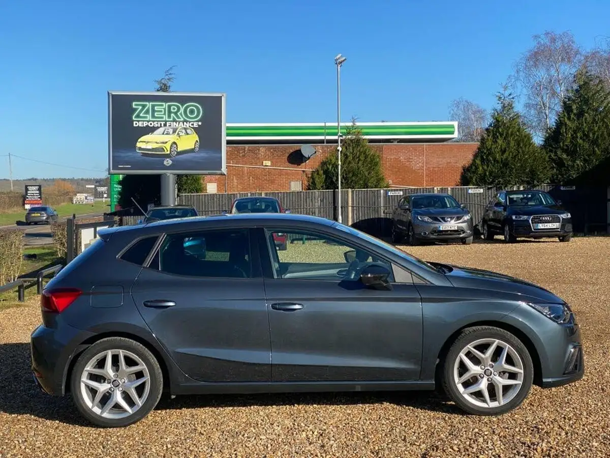 2019-seat-ibiza-10-mpi-fr-big-10