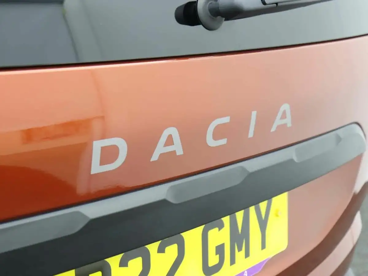 2022-dacia-jogger-10-tce-comfort-big-39