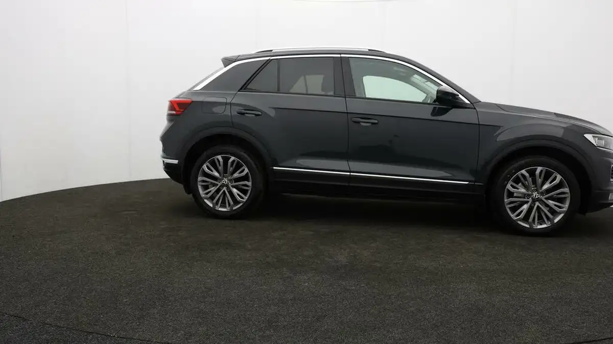 2021-volkswagen-t-roc-20-tsi-sel-big-33