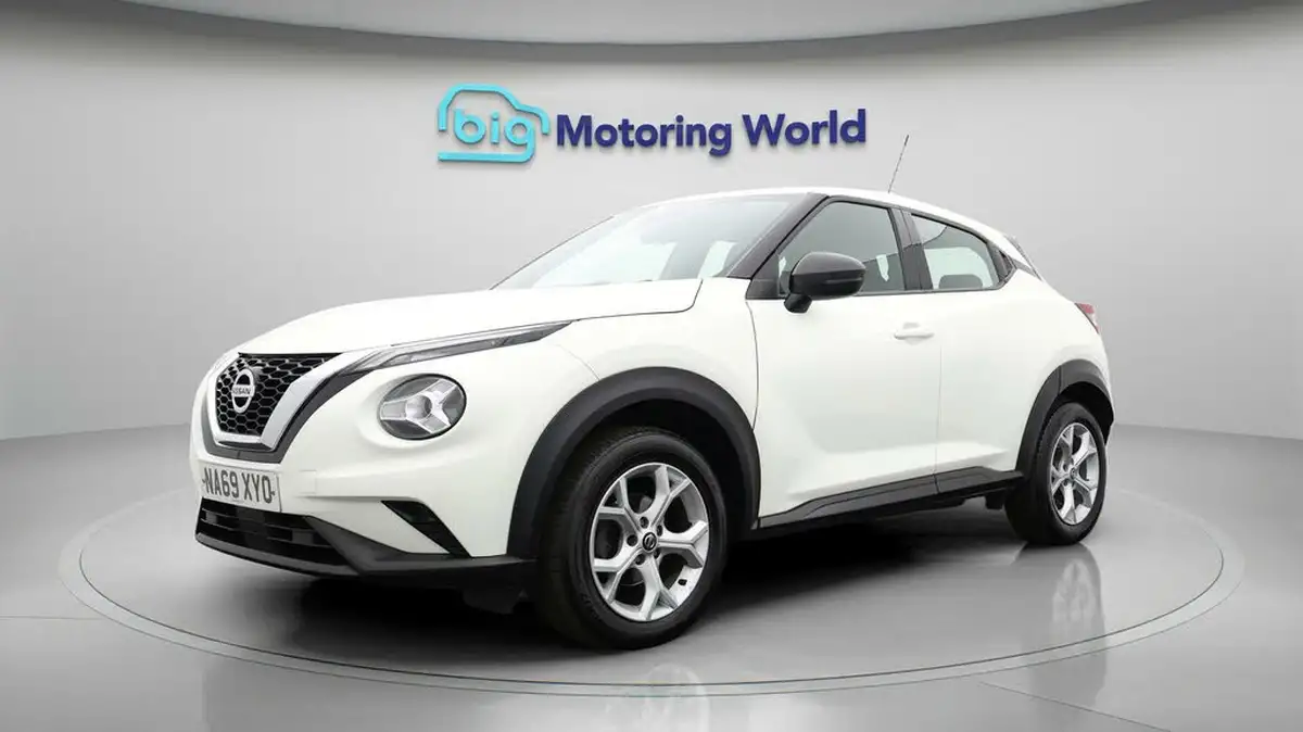 2019-nissan-juke-10-dig-t-acenta-big-2