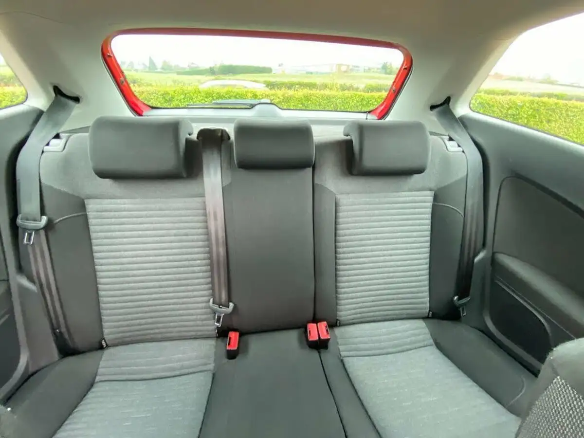 2014-volkswagen-polo-14-match-edition-3d-dsg-big-28