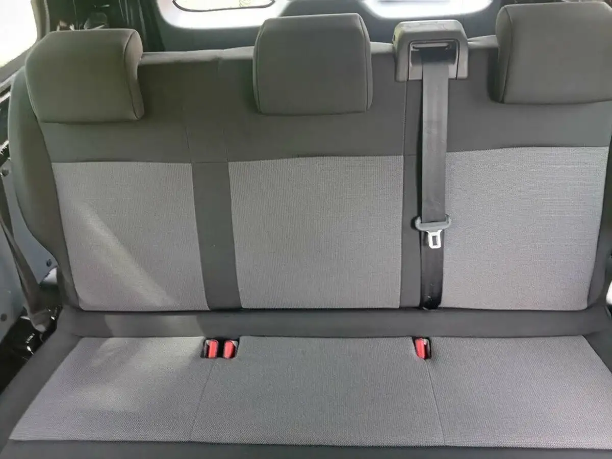 2023-vauxhall-vivaro-life-e-combi-l-big-13