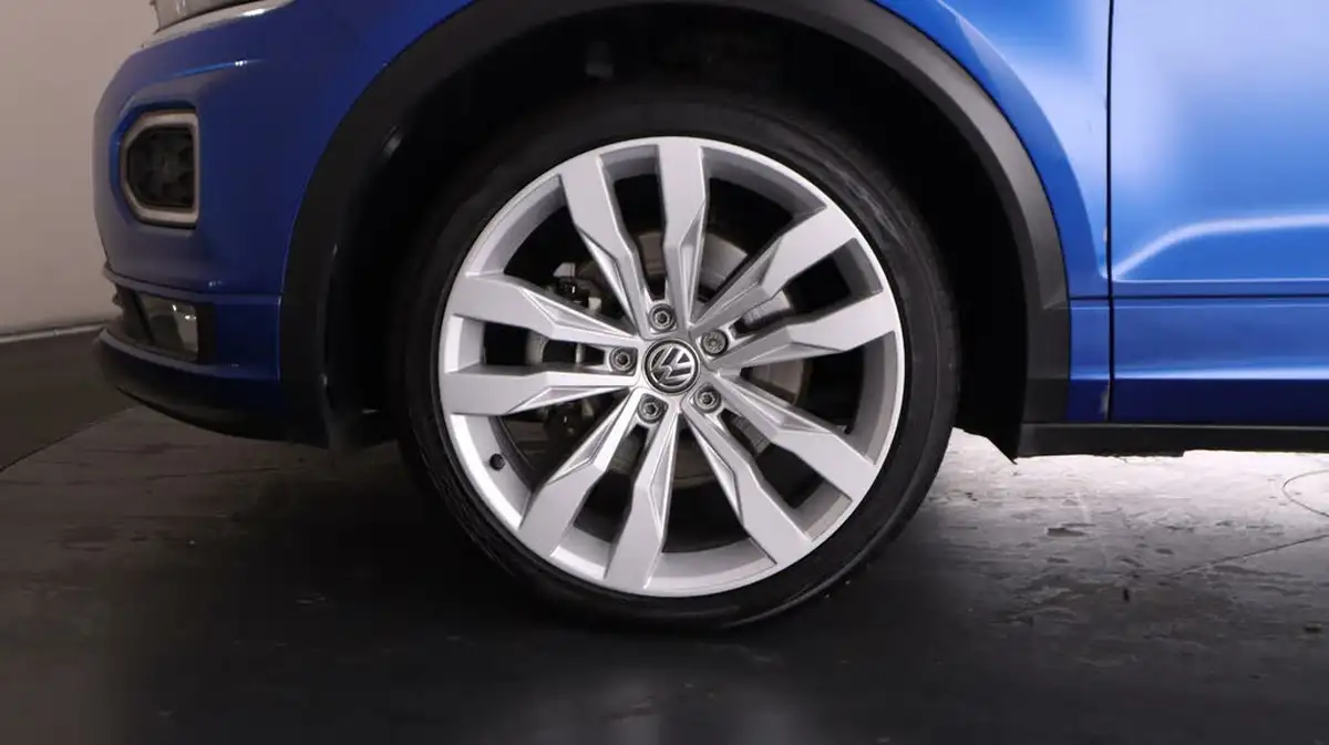 2019-volkswagen-t-roc-16tdi-r-line-big-17