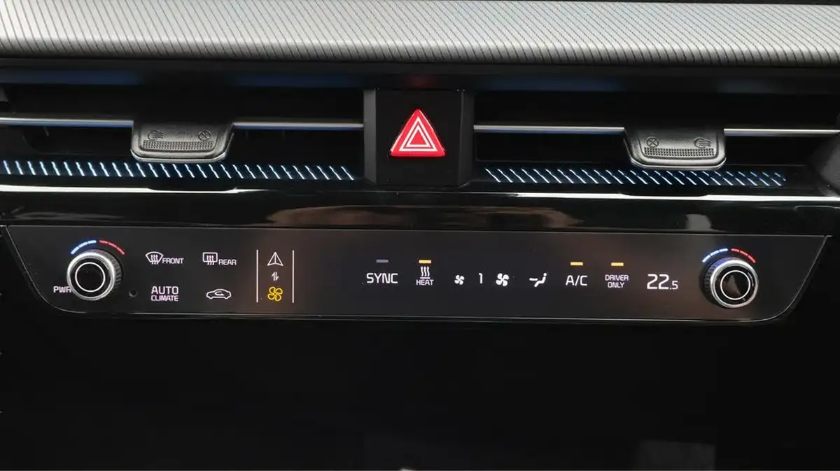 2022-kia-ev6-e-gt-line-225bhp-heat-pump-big-12