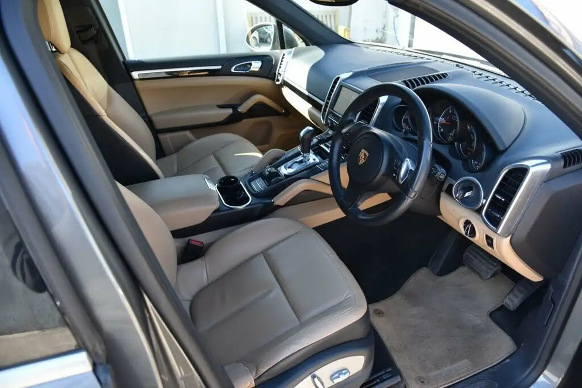 2014-porsche-cayenne-30td-platinum-edition-big-1